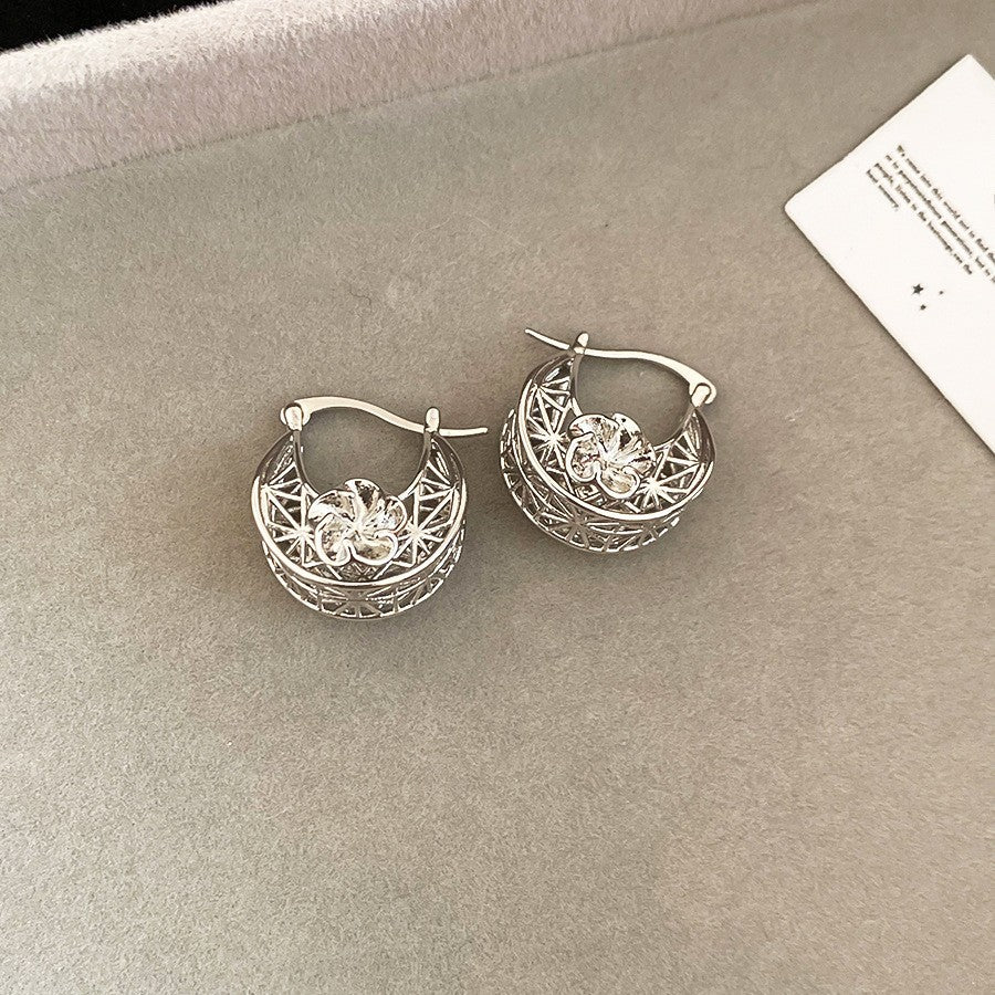 Aretes Geométricos Minimalistas de Cobre con Acabado Chapado para Mujer Pendientes Modernos y Versátiles