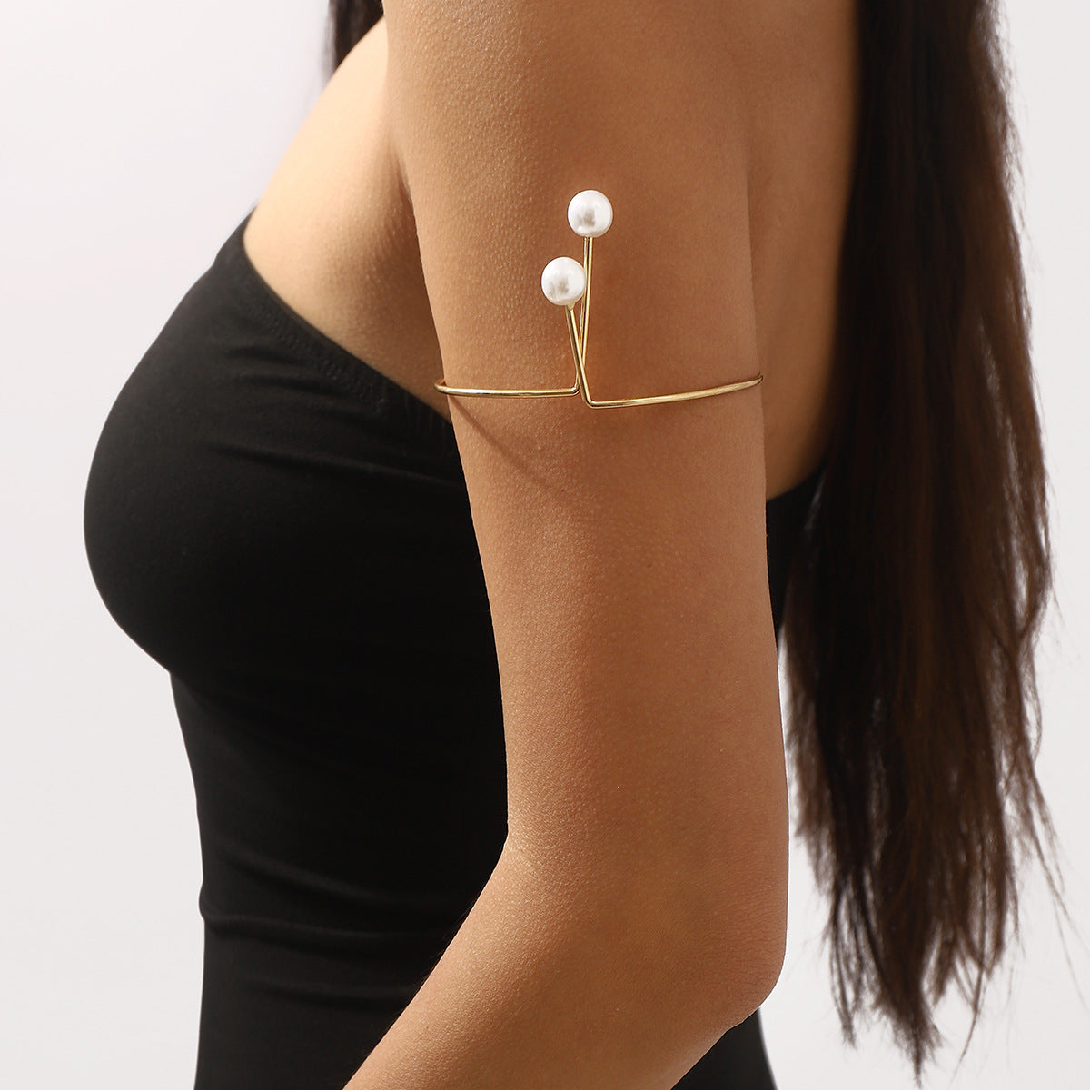 Brazalete Geométrico Minimalista de Hierro con Detalles de Perlas Simuladas para Mujer