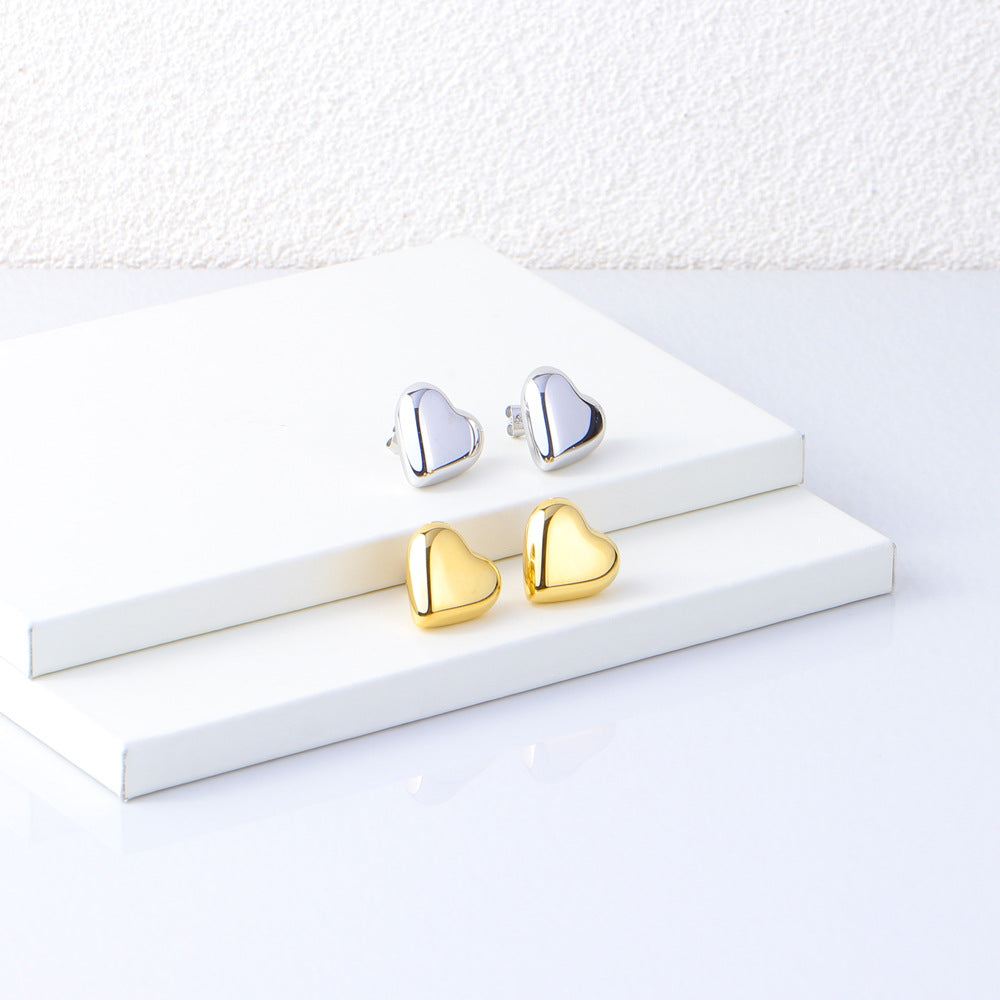 Fashionable Heart-Shaped Stainless Steel Earrings with 18K Gold Plating, Hypoallergenic Lightweight Studs for Women