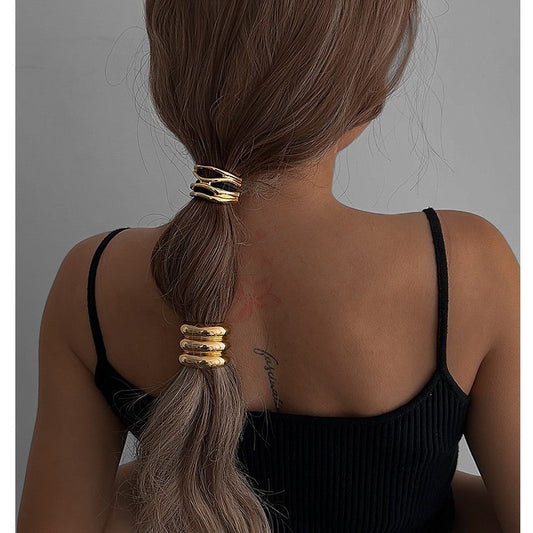 Minimalist Alloy and Pearl Hairpin with Plating Finish