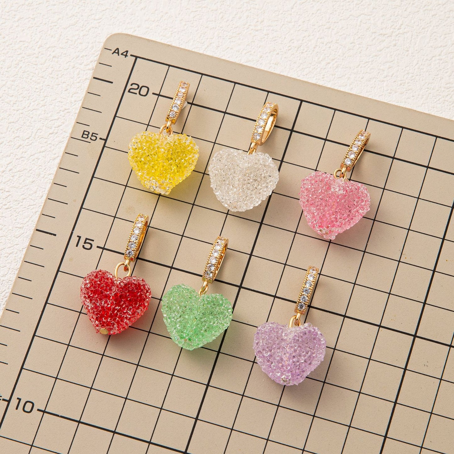 Sweet Colorful Heart Geometric Acrylic Pearl Plated Pendant Necklace