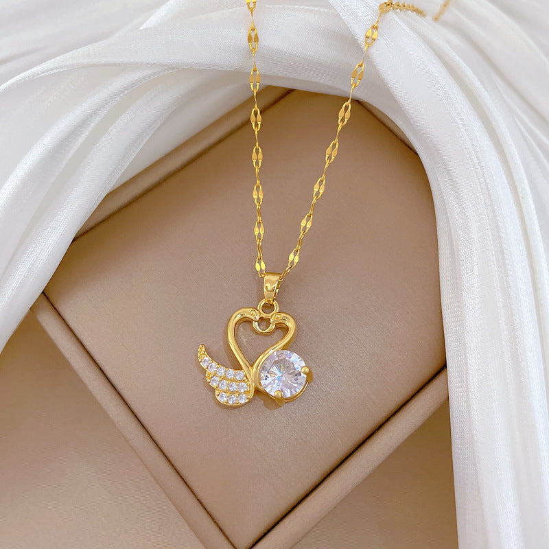 Sweet Heart Rhinestone Titanium Steel Necklace Unisex Cable Chain