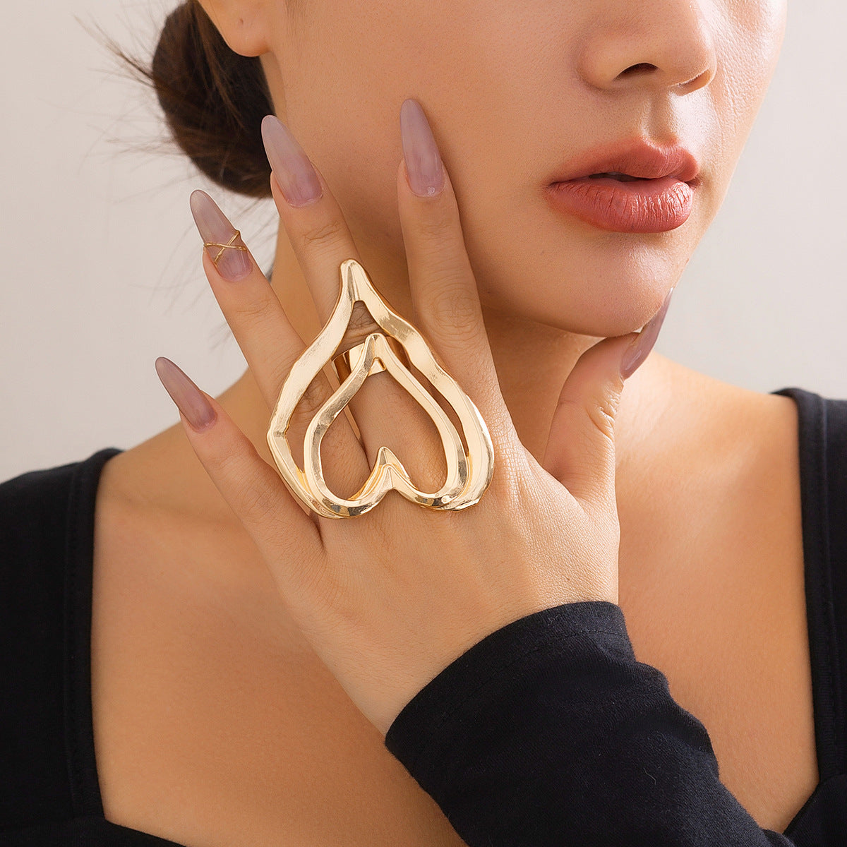 Sweet Punk Plated Alloy Heart Cross Ring with Floral Pattern for Women
