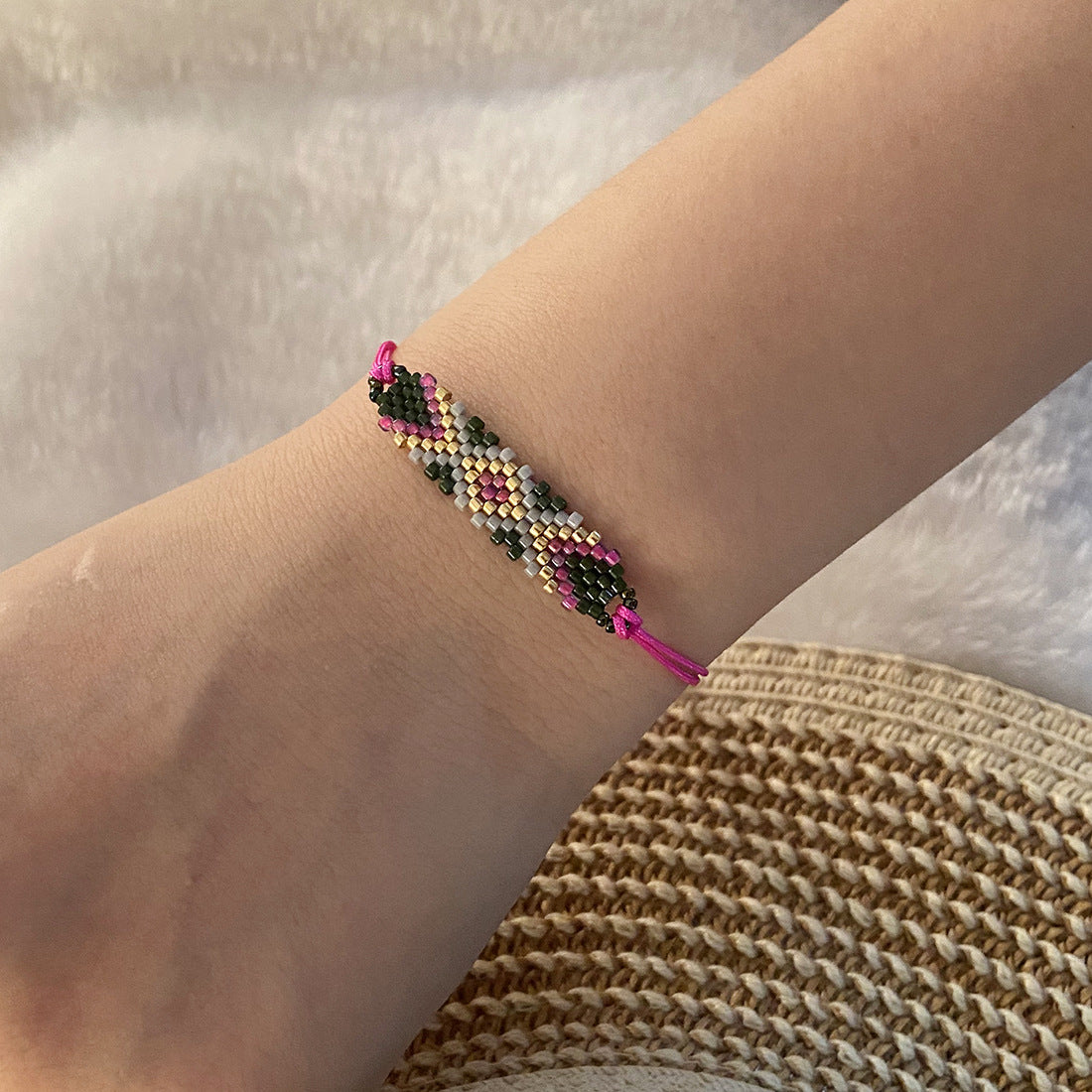 Pulsera de mujer bohemia tejida con abalorios, diseño geométrico y cuentas de cristal