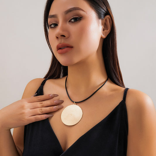 Minimalist Vintage Round Geometric Alloy Plated Pendant Necklace Snake Chain Women's Jewelry