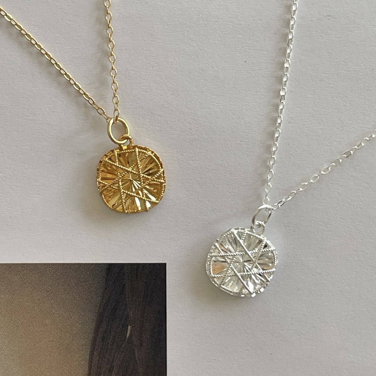 Collar con colgante cuadrado geométrico minimalista de plata de ley 925 para mujer