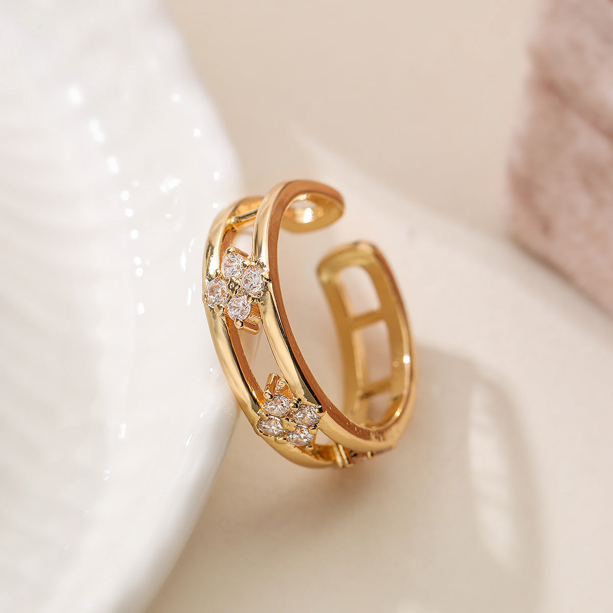 Minimalist Geometric Hollow-Out Ring for Women Made of Brass with 18K Gold Plating and Zircon Inlay