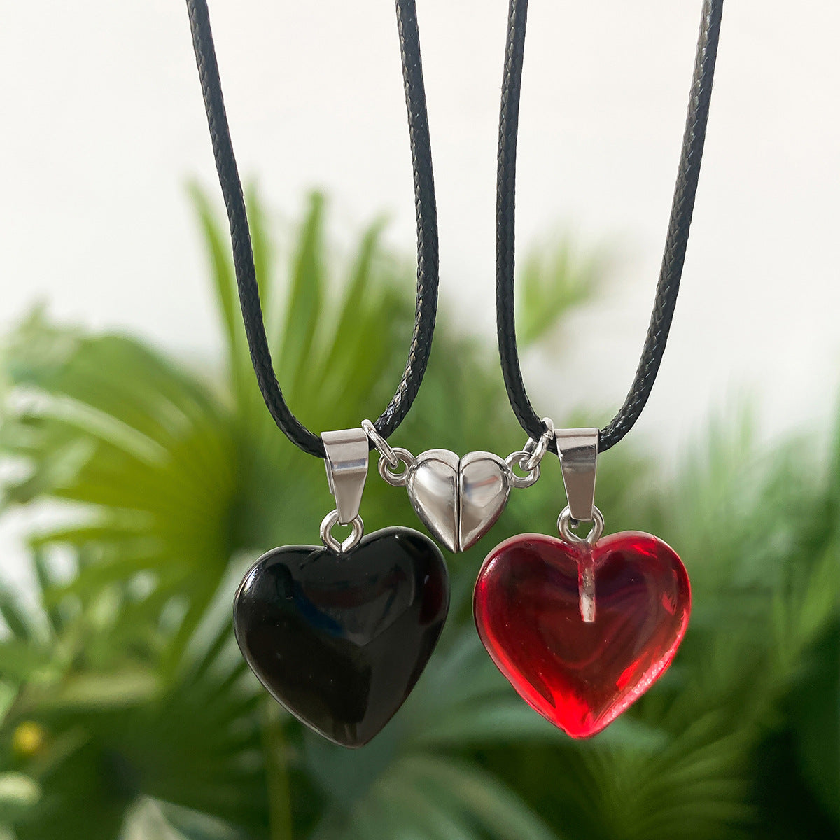 Collar Retro Magnético Rojo Corazón San Valentín para Mujer con Acabado Galvanizado y Colgante de Cristal