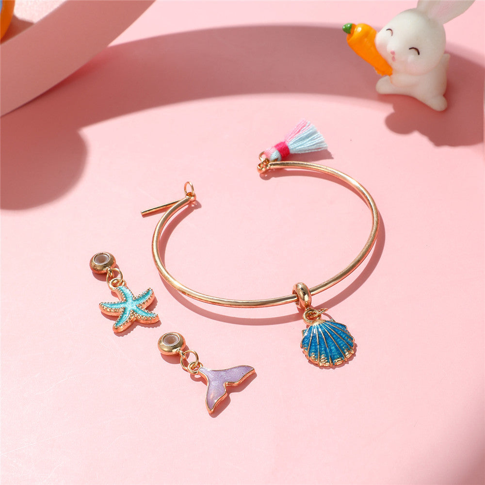 Juego de pulseras de aleación esmaltada con diseño de flores y estrellas de dibujos animados para niños con diseño calado