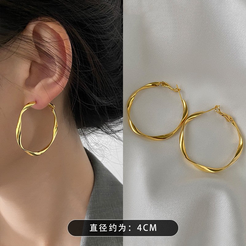 Eleganti orecchini a cerchio geometrici da donna in lega di zinco con finitura galvanica