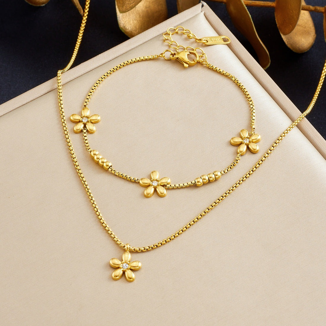 Gold Plated Stainless Steel Floral Rhinestone Beaded Pendant and Chain Jewelry Set for Women