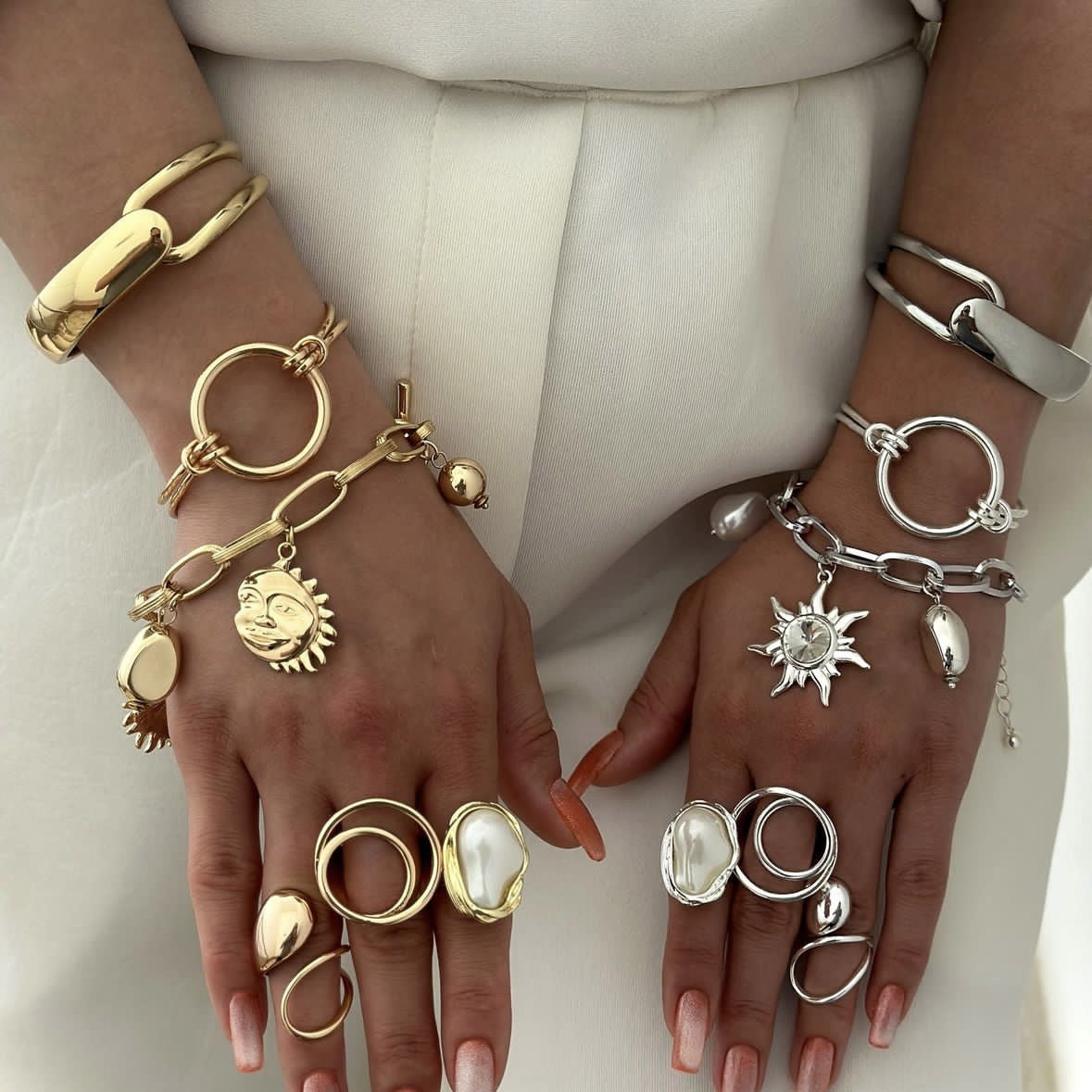 Minimalist Geometric Alloy Plated Bracelet for Casual Commute