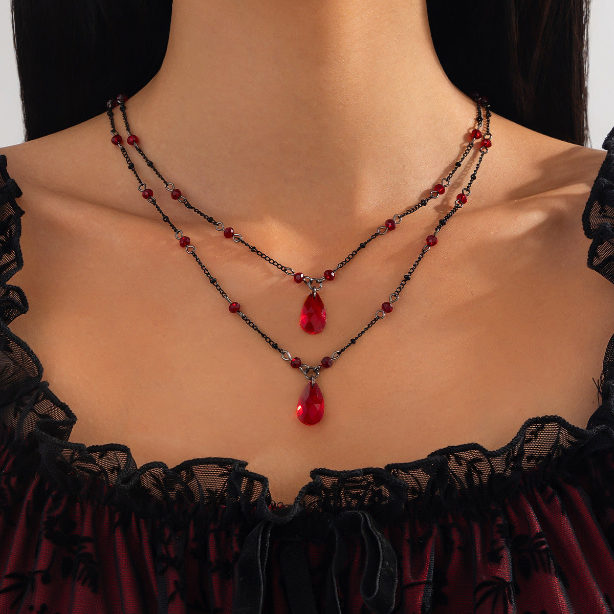 Collar de varias capas con colgante de cristal en forma de gota, estilo gótico oscuro dulce y atrevido, con acabado chapado, para mujer