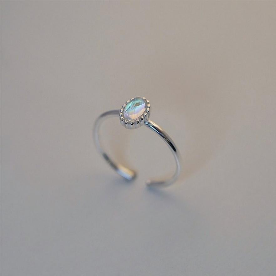 Sweet Minimalist 925 Sterling Silver Geometric Inlaid Cubic Zirconia Ring for Women