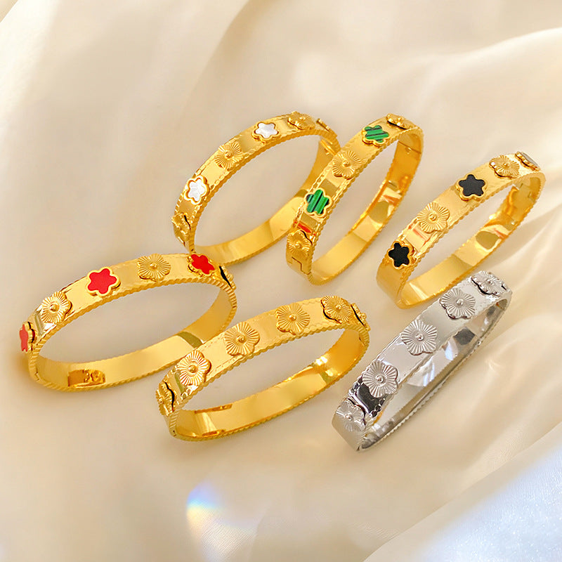 Five-Color Brushed Geometric Clover 18K Gold Plated Titanium Steel Open Cuff Bracelet for Women