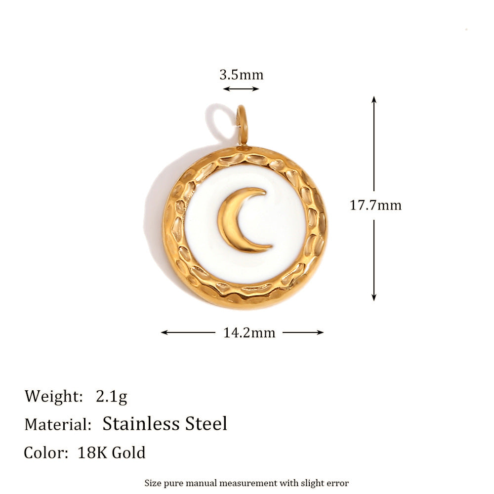 Fashionable Heart and Moon Geometric Pendant in Stainless Steel with 18K Gold Plating and Hammered Texture