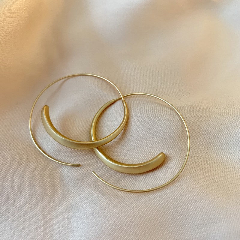 Vintage Geometric Metal Stud Earrings with Round Pearl Accents and Silver-Plated Posts for Women