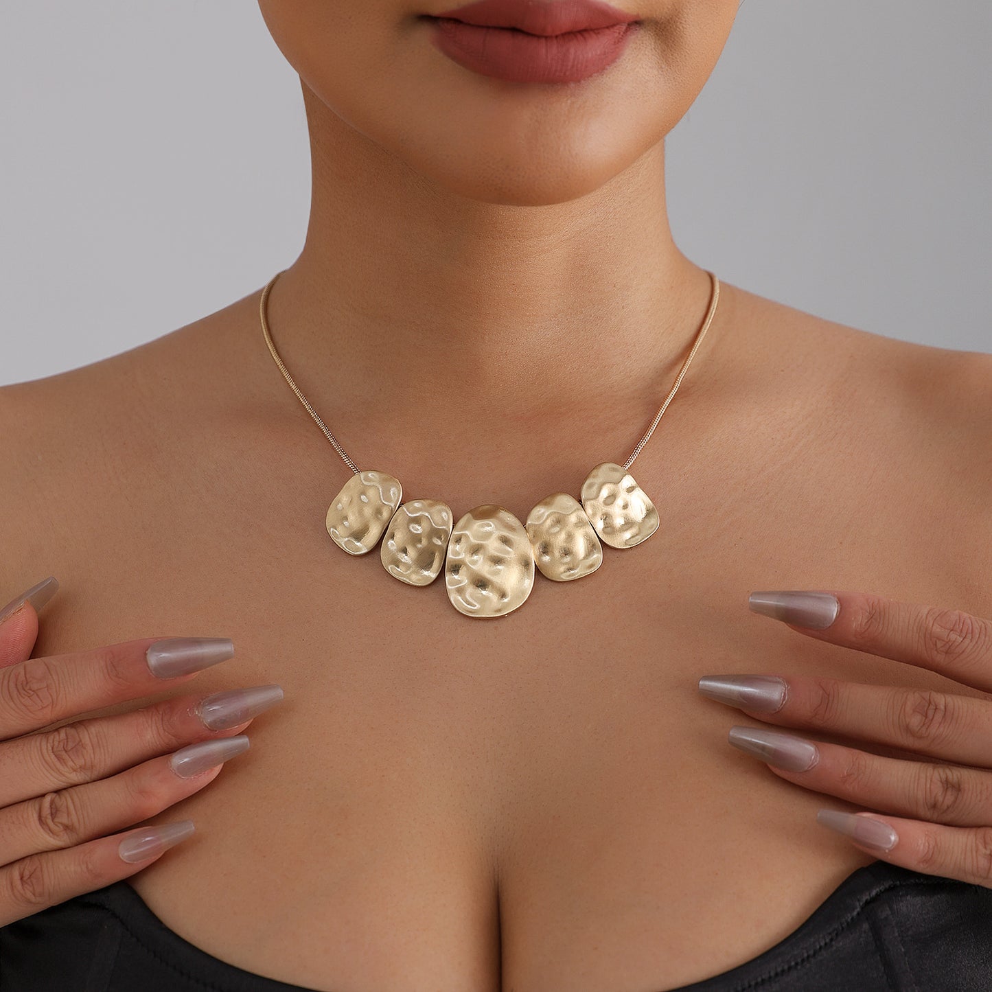 Geometric Irregular Textured Alloy Plated Necklace for Women