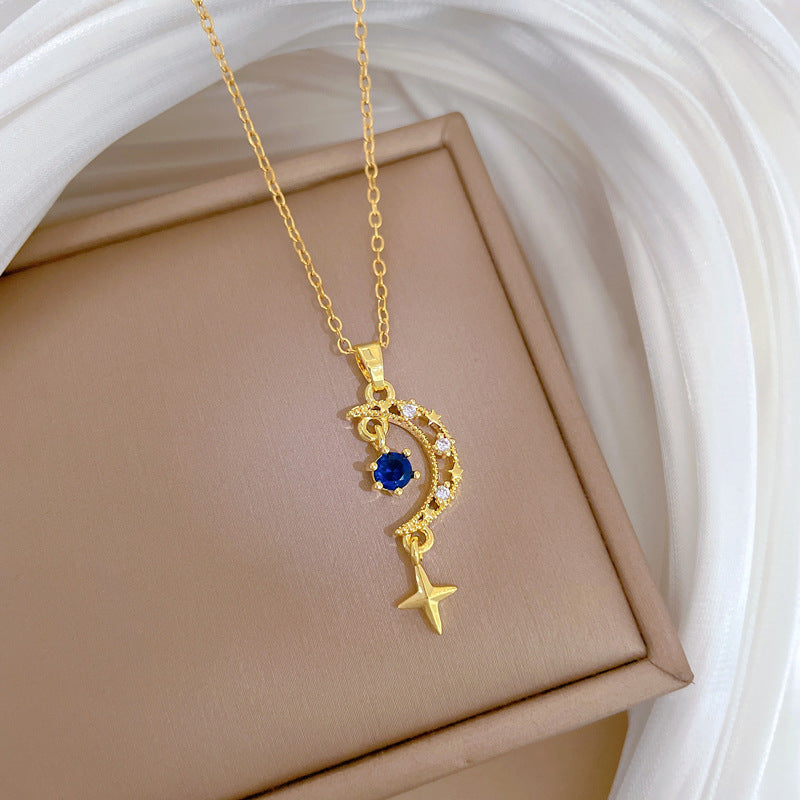 Collana con Ciondolo Stella e Luna Minimalista con Intarsio Completo di Strass su Catena in Acciaio al Titanio da Donna