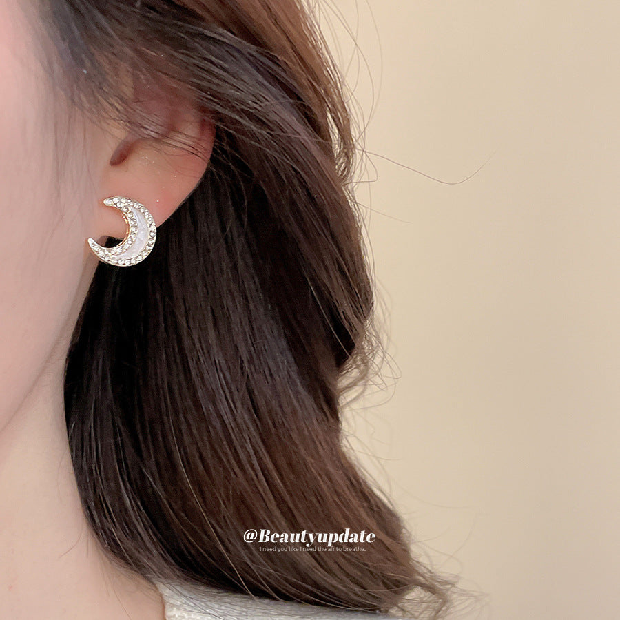 Elegante juego de pendientes de botón florales con perlas para mujer, con acabado de esmalte al óleo y postes de acero inoxidable