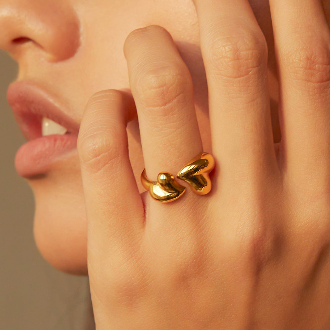 Anillo minimalista de acero inoxidable con forma de corazón para mujer