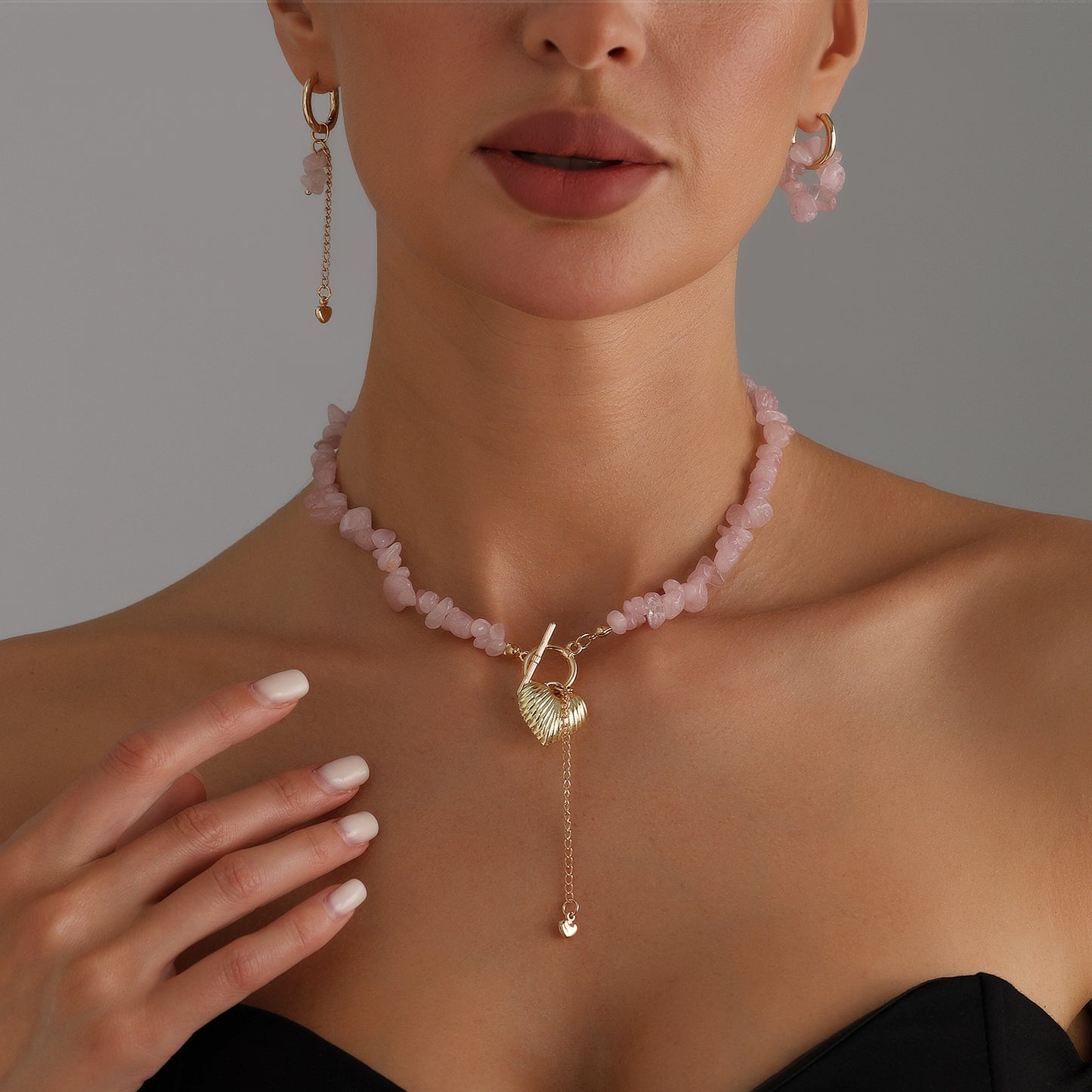 Sweet Minimalist Heart-Shaped Alloy Pendant Necklace with Tassel and Lobster Clasp for Women