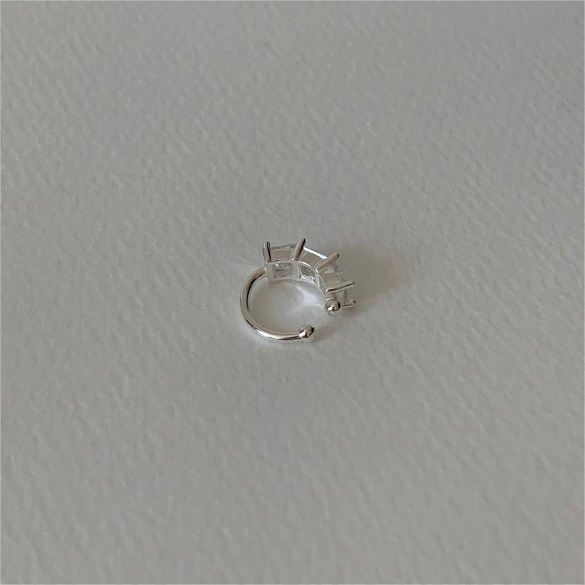 Orecchini a Clip Minimalisti a Forma di Lettera in Argento Sterling 925 con Intarsi di Strass e Finitura Lucida