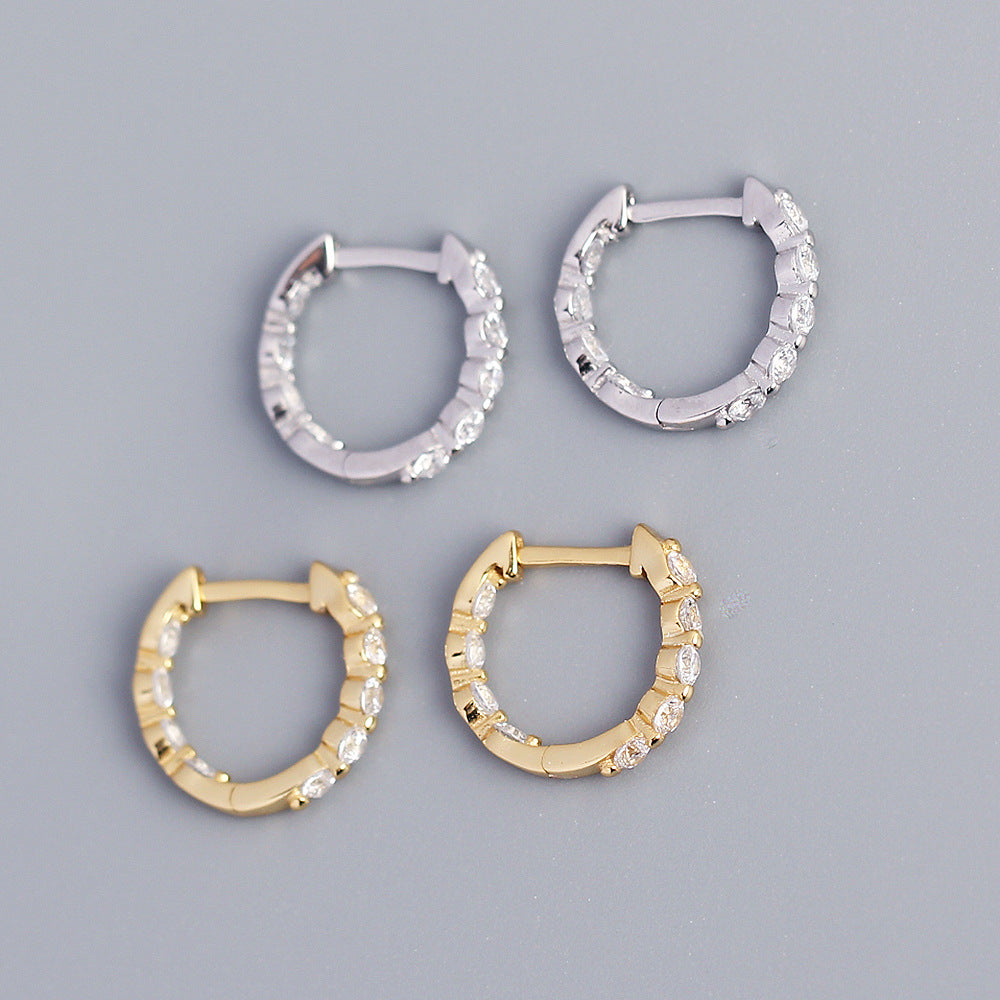 Orecchini a cerchio da donna geometrici in Argento Sterling 925 con Zirconi Cubici incastonati