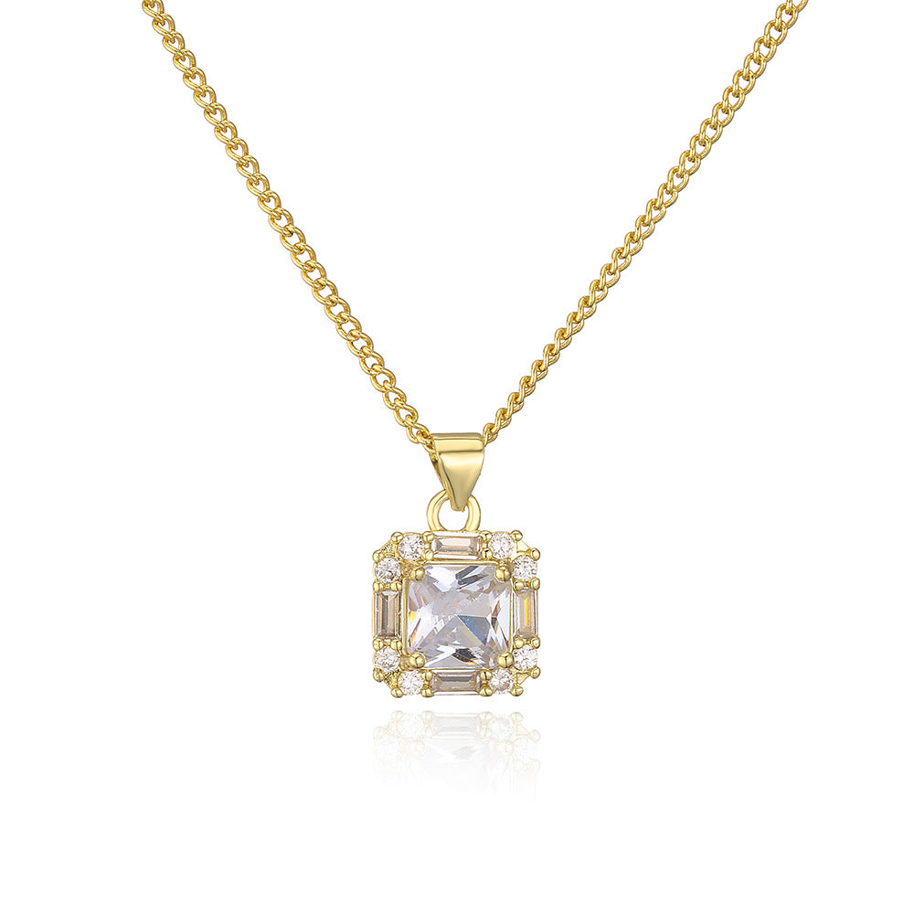 Collana con ciondolo quadrato geometrico vintage da donna in rame placcato oro 18 carati e zirconi incastonati