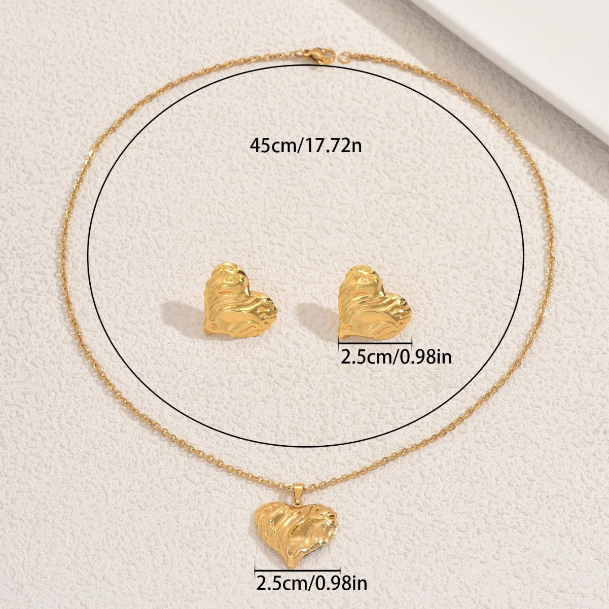 Collar con colgante minimalista de aleación en forma de corazón con acabado chapado para mujer
