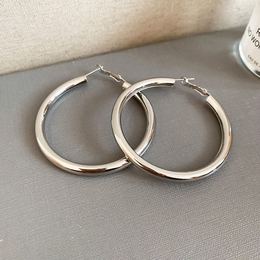Pendientes de aro redondos geométricos minimalistas para mujer con alambre de acero galvanizado y acabado de metal pulido