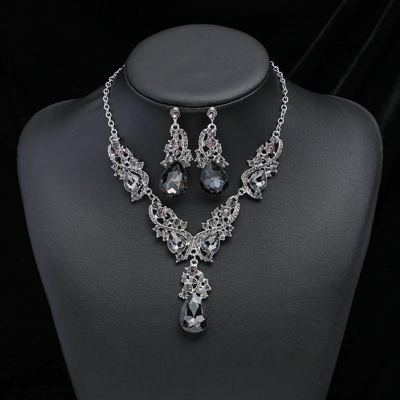 Vintage Artistic Waterdrop-Shaped Alloy Necklace Set with Rhinestone-Inlaid Leaves and Electroplated Finish for Women