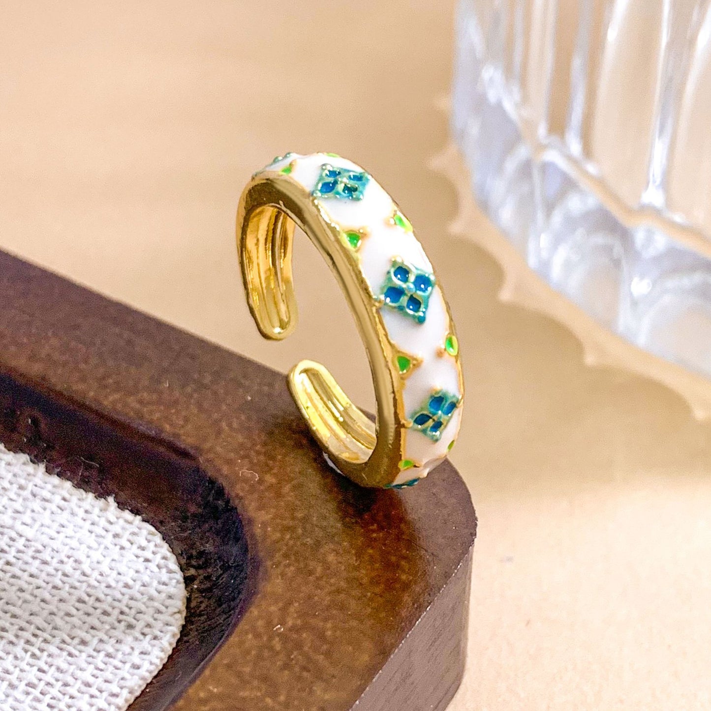 Vintage Sweet Geometric Floral Gold Plated Brass Adjustable Ring for Women