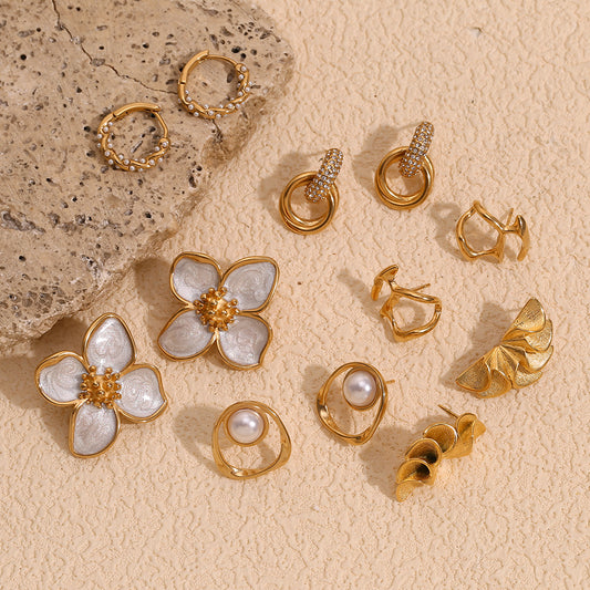 Pendientes de botón geométricos minimalistas de pétalo para mujer en acero inoxidable con chapado en oro de 18K