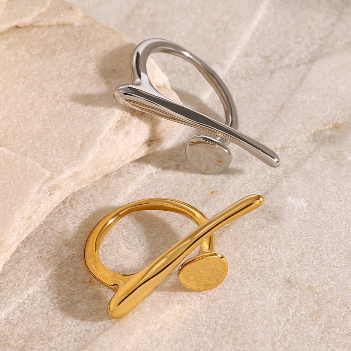 Anillo irregular de acero inoxidable con chapado para mujer, sortija de moda llamativa