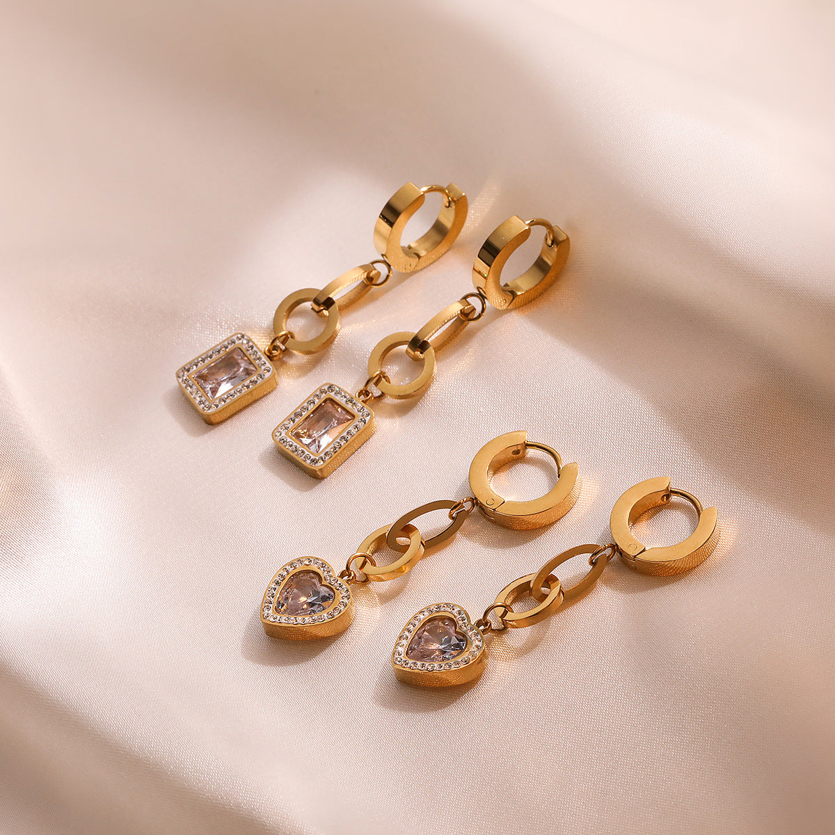 Orecchini a Cuore da Donna Minimalisti, Geometrici Irregolari, in Acciaio al Titanio Placcati Oro