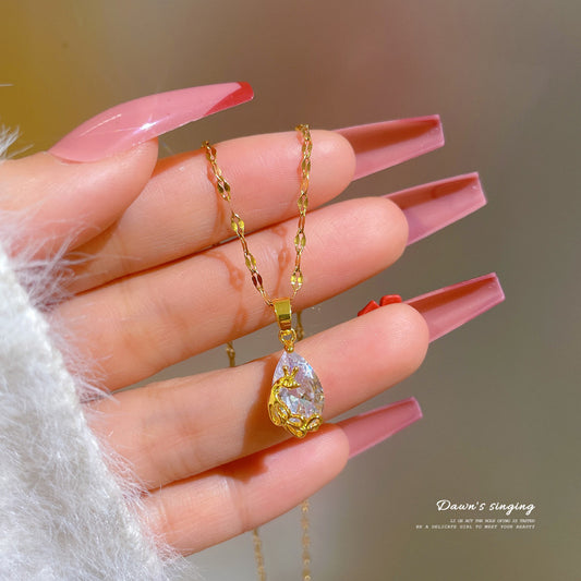 Collana con Pendente a Goccia d'Acqua a Fenice in Acciaio al Titanio di Lusso con Intarsio Completo di Strass, Design Minimalista di Ispirazione Coreana per Donna