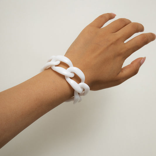 Bracciale geometrico in acrilico stile punk con chiusura a catena spessa e finitura galvanizzata
