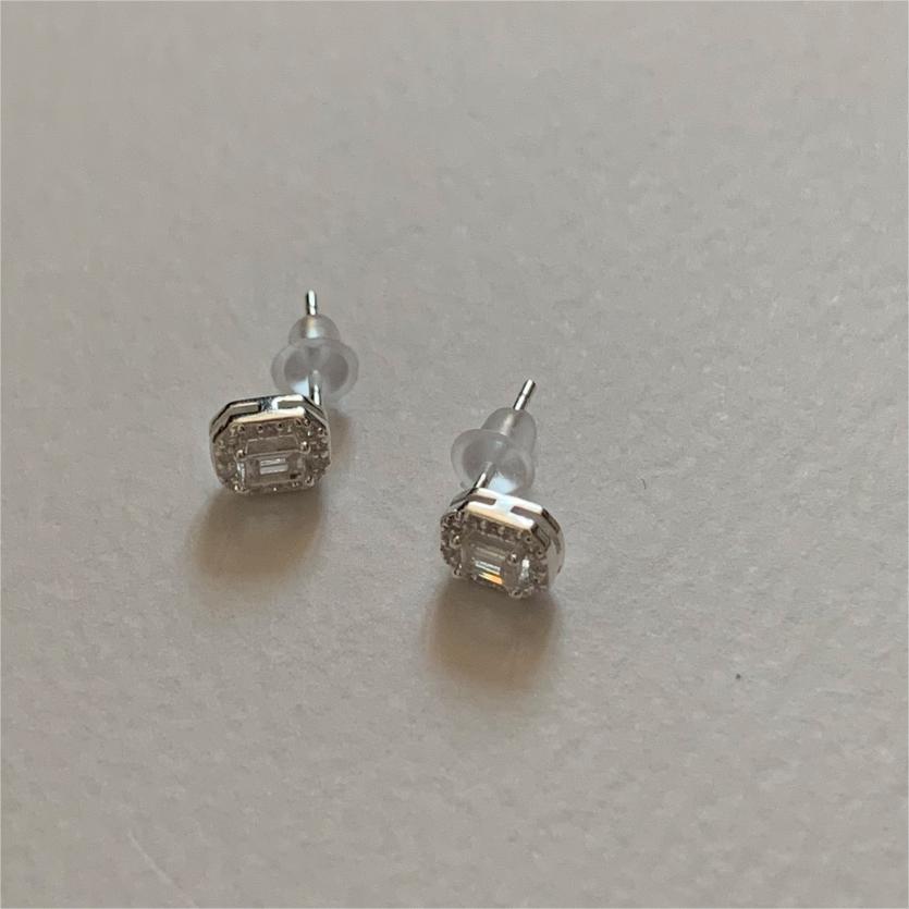 Minimalist Letter-Shaped 925 Sterling Silver Stud Earrings with Zircon Inlay, Polished Finish