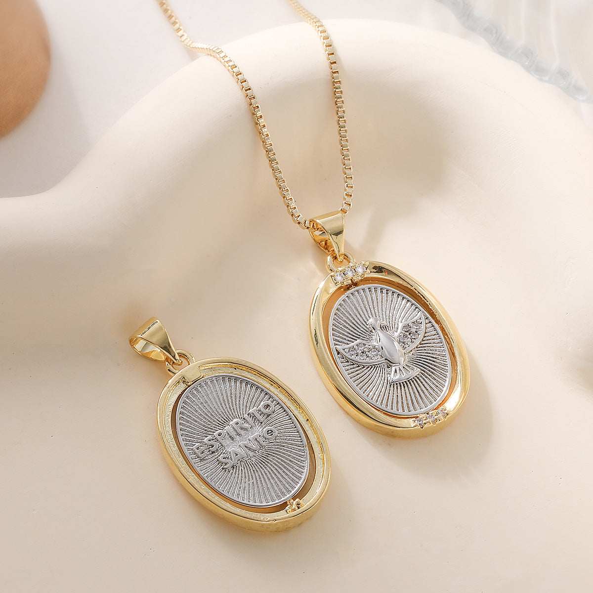 Vintage Hip-hop 18K Gold Plated Brass Oval Eagle Cubic Zirconia Pendant Necklace