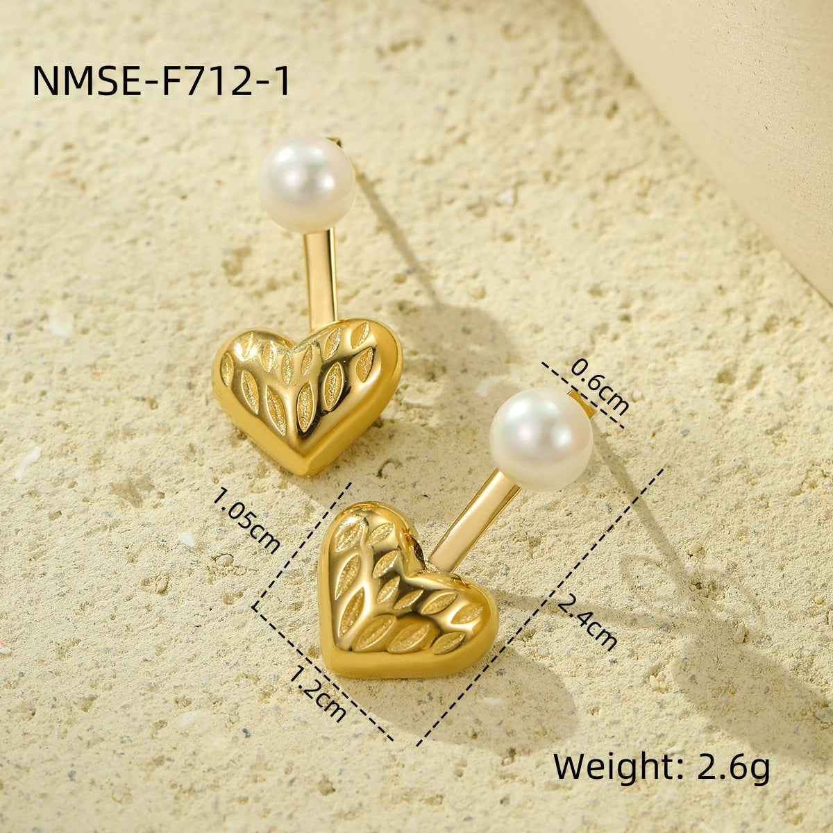 Fashionable Heart-Shaped Stainless Steel Stud Earrings with Plated Finish for Women