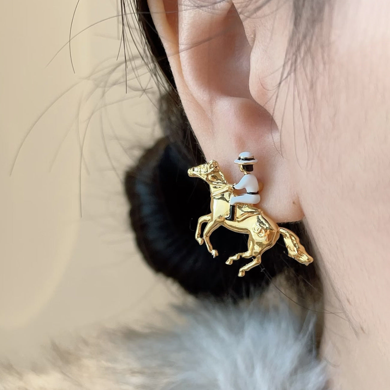 Orecchini unici placcati in oro a forma di animali con perni in argento sterling 925 da donna