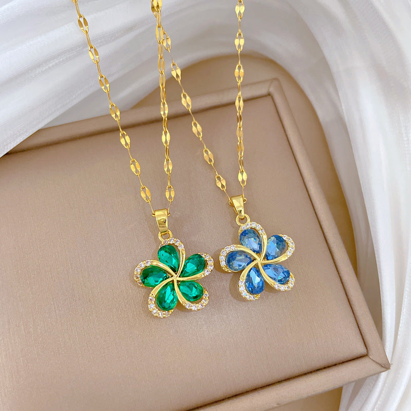 Sweet Minimalist Flower Rhinestone Titanium Steel Necklace for Unisex