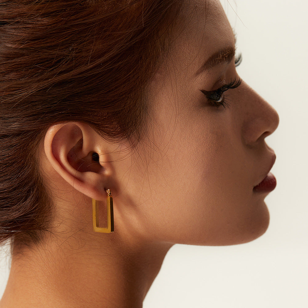 Minimalist Geometric Twisted Croissant-Shaped Gold-Plated Stainless Steel Stud Earrings for Women