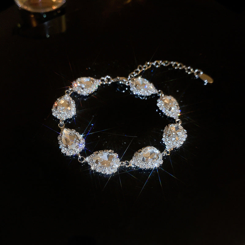 Luxury Elegant Geometric Alloy Plated Bracelet with Cubic Zirconia for Women
