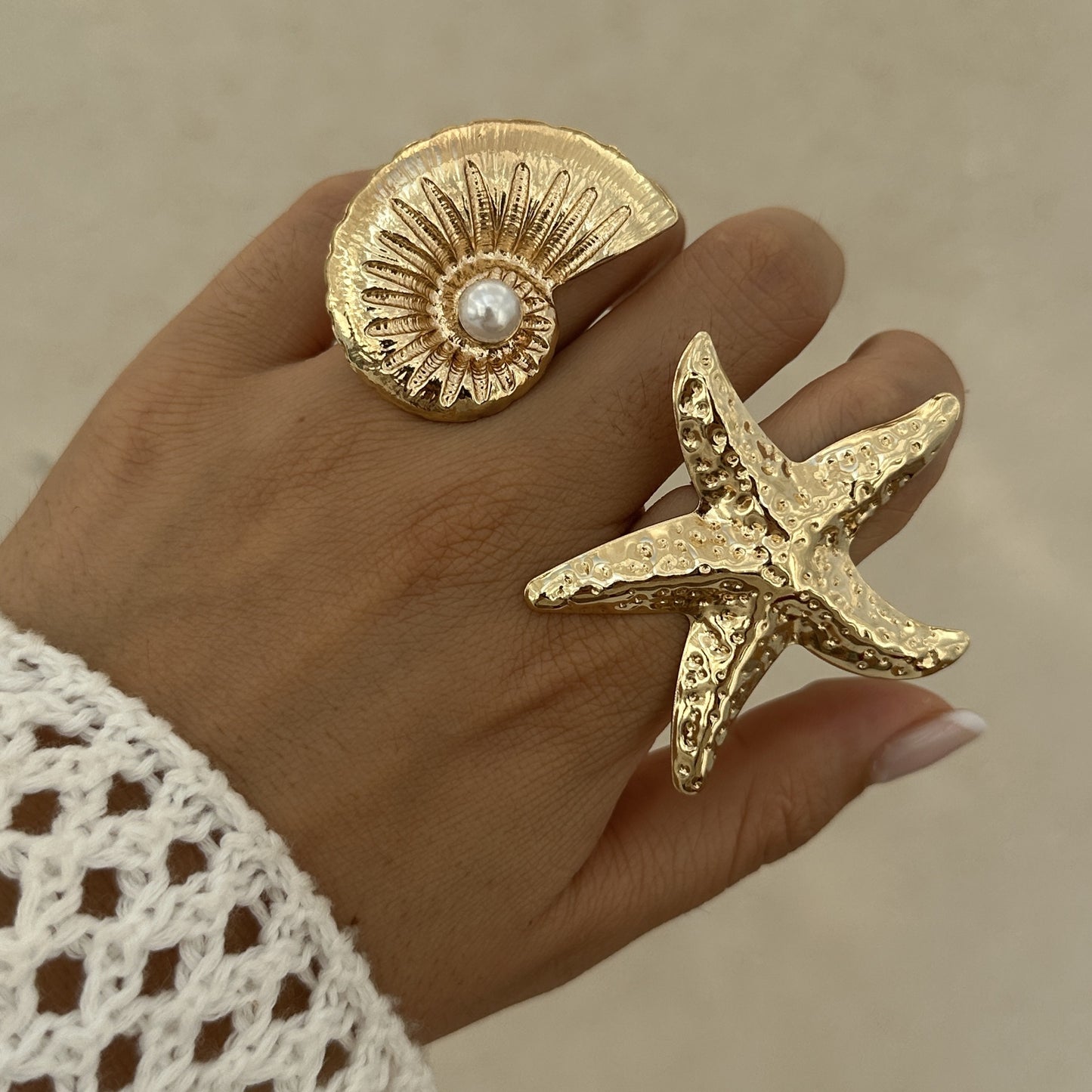 Anello in Lega a Stella Geometrica con Perla Finta