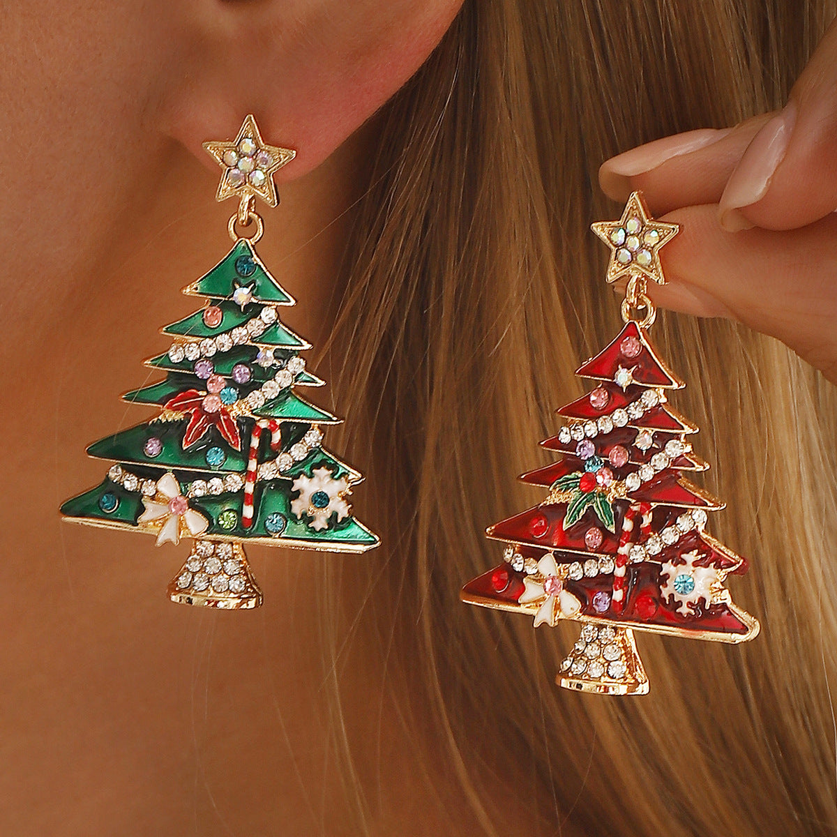 Vintage Christmas Tree Earrings with Enamel Finish in Alloy for Unisex Holiday Wear