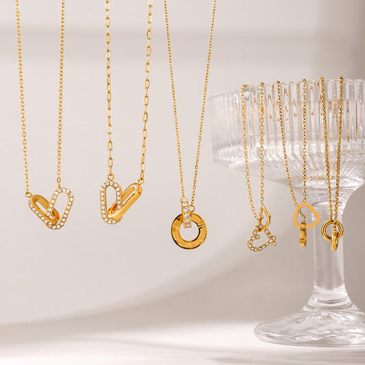Collana con ciondolo geometrico minimalista in acciaio al titanio con finitura placcata per donna, catena sottile per maglioni per autunno e inverno