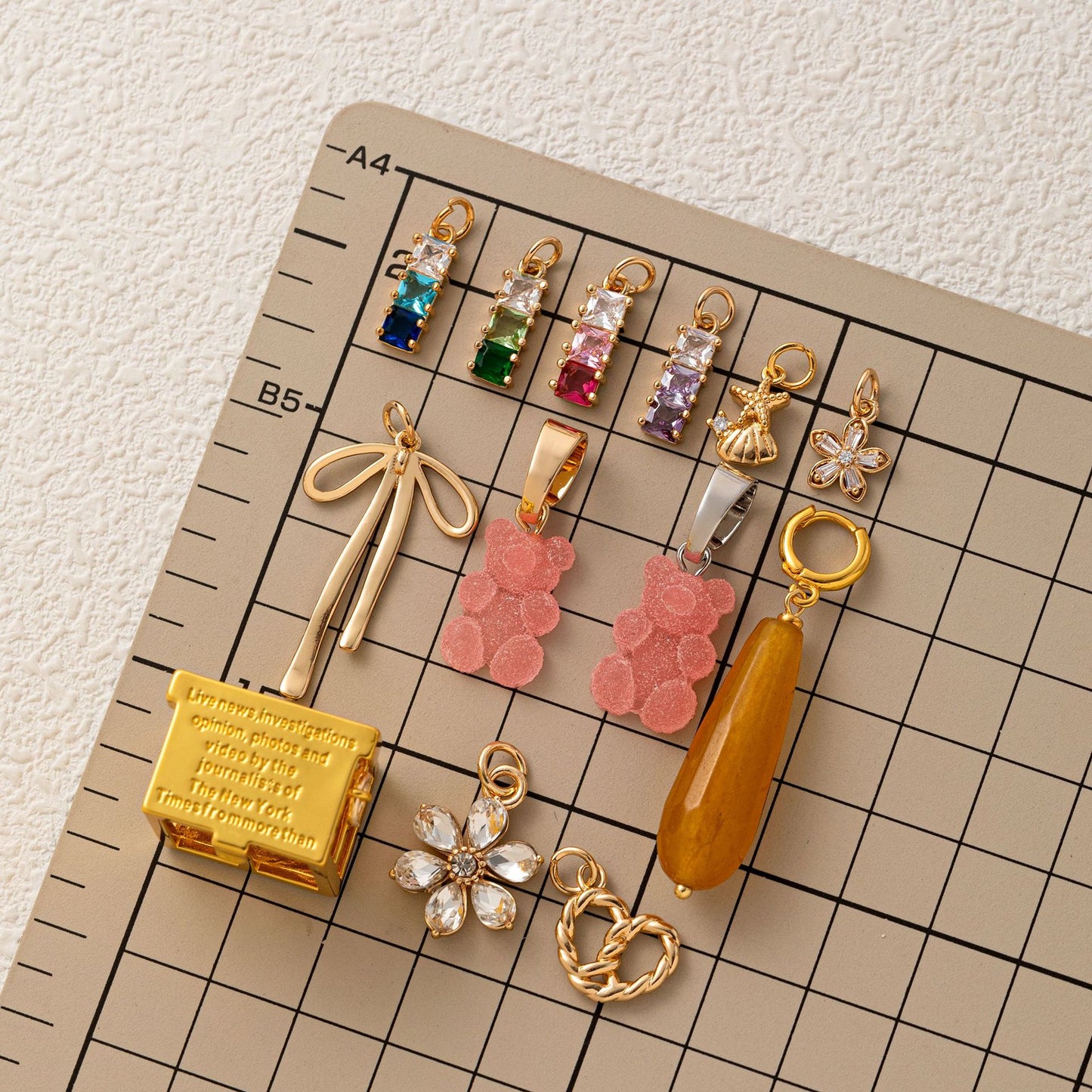 Vintage Gold Plated Brass Crystal Floral Animal DIY Charm Bar Pendant