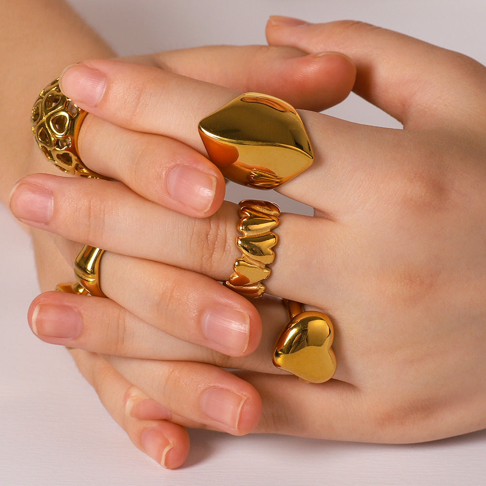 Minimalist Geometric Heart-Shaped Stainless Steel Ring with 18K Gold Plating for Women and Men